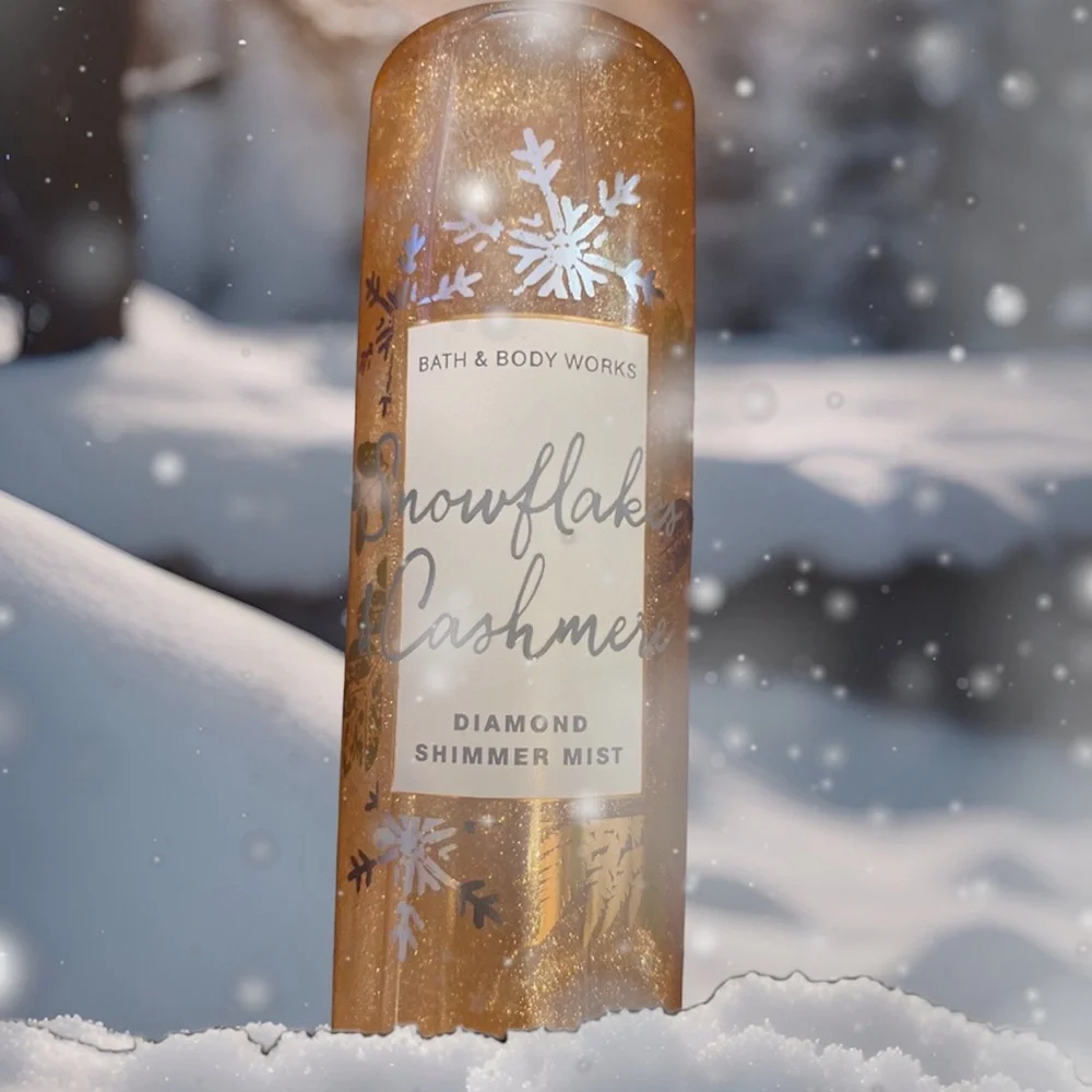 Snowflakes and Cashmere Diamond Shimmer Mist 4.9 oz